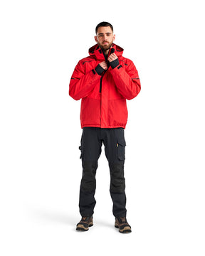 Arbeitsjacke Winter, Rot, Vorderansicht angezogen mit Model