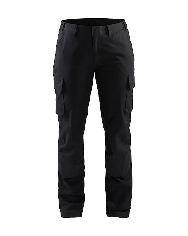 Blåkläder Damen Industrie Arbeitshose Stretch Farbe Schwarz, Ansicht von vorne, mit Vordertaschen und Gürtelschlaufen.
