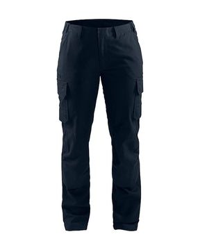Blåkläder Damen Industrie Arbeitshose Stretch in Dunkel-Marineblau, Ansicht von vorne, mit Vordertaschen und Gürtelschlaufen.