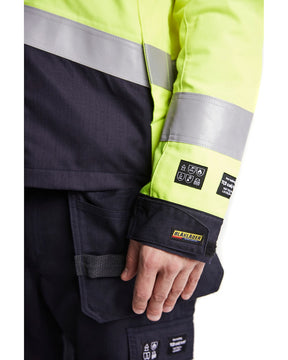 Multinorm Jacke inhärent